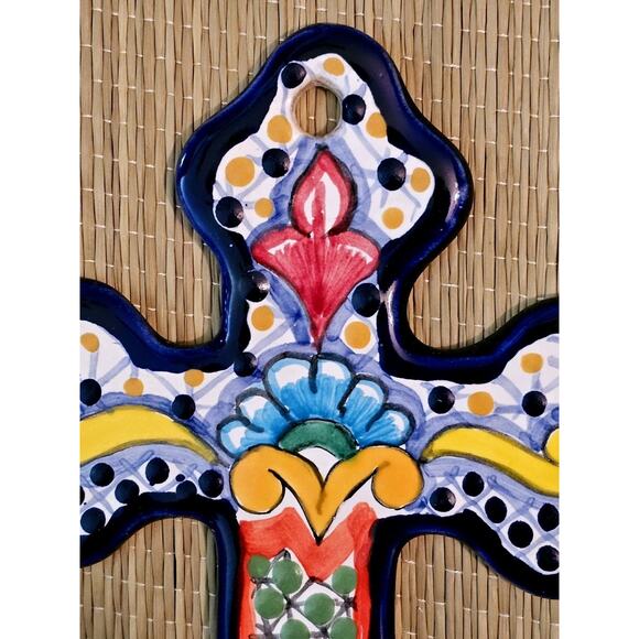 TalaMex Tecali Handmade 7 Inches Multicolor Mexican Talavera Ceramic Cross - Picture 5 of 7